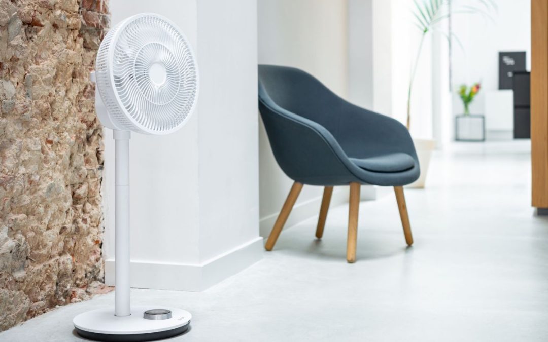 How to use a fan to cool down a room - expert hacks to try | Livingetc